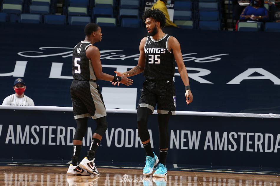 裁判評(píng)議：王大雷紅牌判罰正確，申花獲點(diǎn)判罰正確，河南應(yīng)獲點(diǎn)球