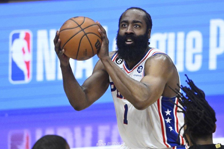 毛劍卿：中國(guó)永遠(yuǎn)不可能出C羅梅西！能出范志毅孫繼海就不錯(cuò)