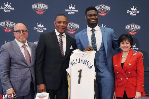 再見張峻豪黃秋實(shí)！楊鳴助手已為兩位找到新工作,西班牙U22聯(lián)賽見