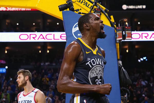 不續(xù)約？廣東內(nèi)線新星社媒認(rèn)證引猜測(cè) 曾和杜鋒有嚴(yán)重沖突