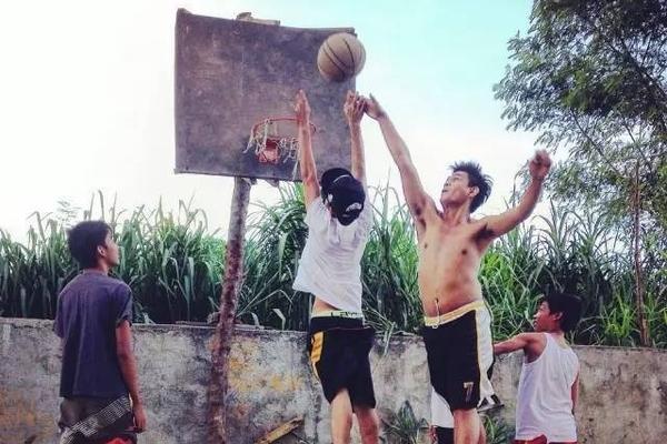 足協(xié)確認(rèn)！河南隊(duì)絕平點(diǎn)球遭漏判+西海岸獲利 中超兩大名哨引爭(zhēng)議