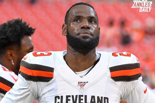 中國(guó)男籃大勝印度男籃！胡明軒三分爆發(fā)，王俊杰5中5，裁判引爭(zhēng)議