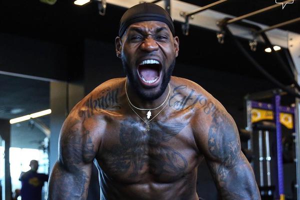 因禍得福？遼籃群毆涉事小將赴西出戰(zhàn)U22聯(lián)賽 楊鳴力挺三年后歸來