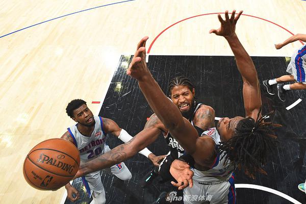 張慶鵬：與球員們有了更好的默契，夏季聯(lián)賽對(duì)年輕人十分重要