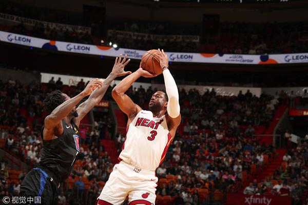 中國(guó)男籃大勝印度！胡明軒全場(chǎng)最高分！王俊杰100%命中率