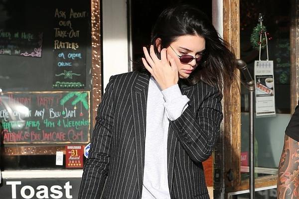 延續(xù)高效！中國(guó)男籃首節(jié)命中率達(dá)68.8%，三分球命中率達(dá)到恐怖的71.4%