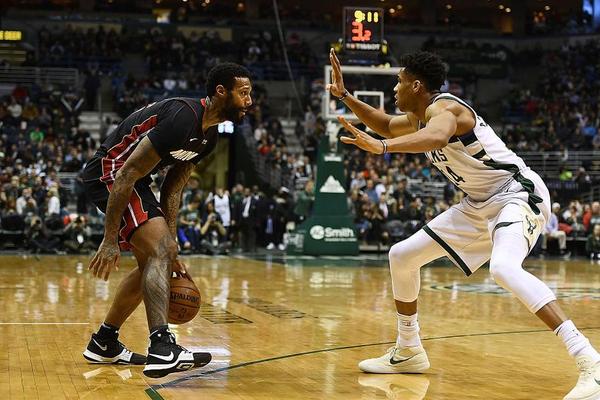 韓鵬急需一個(gè)軟柿子捏，譚龍+羅西奇缺陣 蘇先生不如留力拼梅州