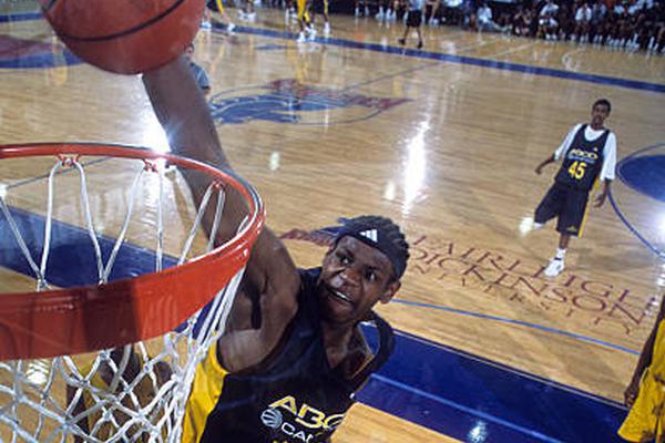 陜西新援塞爾馬尼：剩下的比賽希望進(jìn)六到七球，助攻六到七次