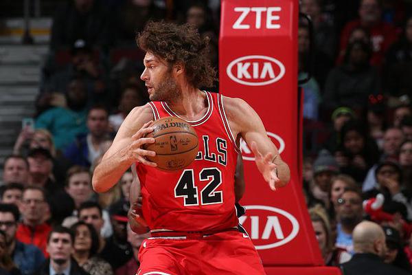 王俊杰受訪笑且露齒：感謝郭指導(dǎo)給機(jī)會(huì) 賽后說我任務(wù)完成得不錯(cuò)