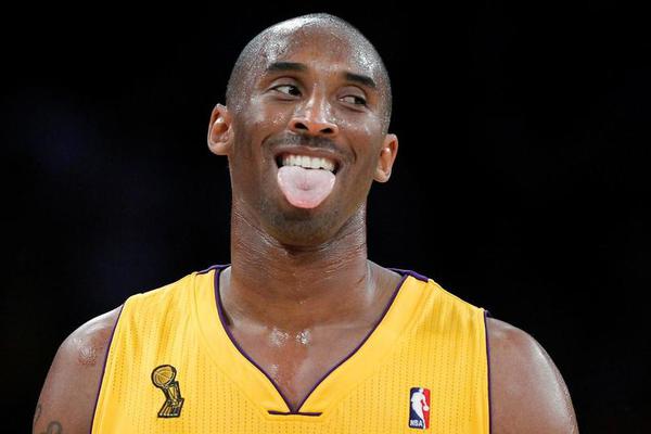 媒體人：中國(guó)男籃非常團(tuán)結(jié)，胡明軒首節(jié)8分不負(fù)眾望