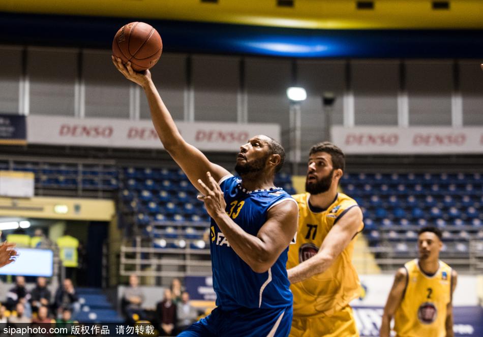 擠走徐昕？廣東隊(duì)或迎來“空間型中鋒”，這才是杜鋒想要的五號(hào)位