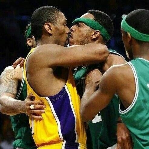 王俊杰首發(fā)亮相命中率百分百，中國(guó)男籃31分大勝印度男籃