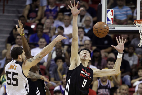 31分狂勝！中國(guó)男籃瘋狂一戰(zhàn)：胡明軒飆5三分，王俊杰高效5中5