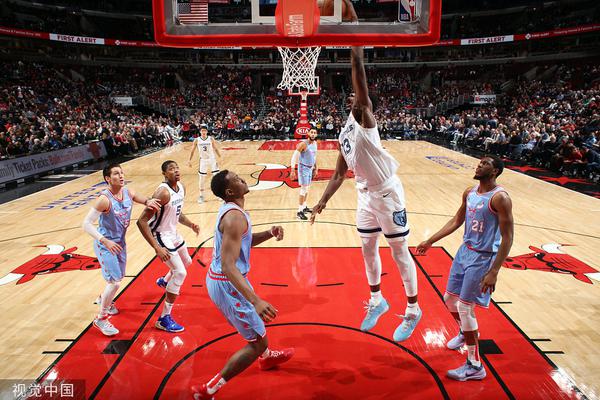 胡明軒觸底反彈17+2，王俊杰用表現(xiàn)回?fù)艄繌?qiáng)，男籃31分大勝印度