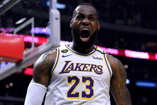 三分球搶眼 亞洲杯賽中國(guó)男籃大勝印度