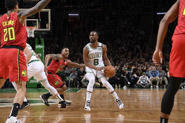 看雷霆升冠軍旗幟的心情？KD：都過去10年了 也該他們奪冠一次了