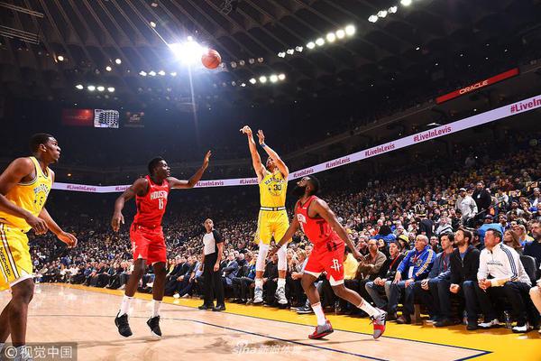 中國(guó)隊(duì)12人全得分兩連勝!王俊杰彈無虛發(fā),胡金秋兩雙,胡明軒17+2