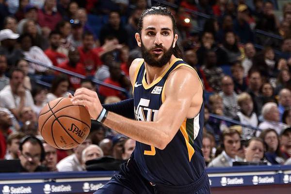 男籃亞洲杯：中國(guó)隊(duì)排名第2，澳大利亞奪冠幾率大，日本緊隨其后