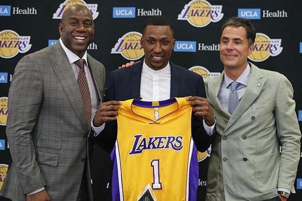 趙宇談國(guó)足選帥：目前賦閑在家的施密特不錯(cuò)，但應(yīng)該很難請(qǐng)來